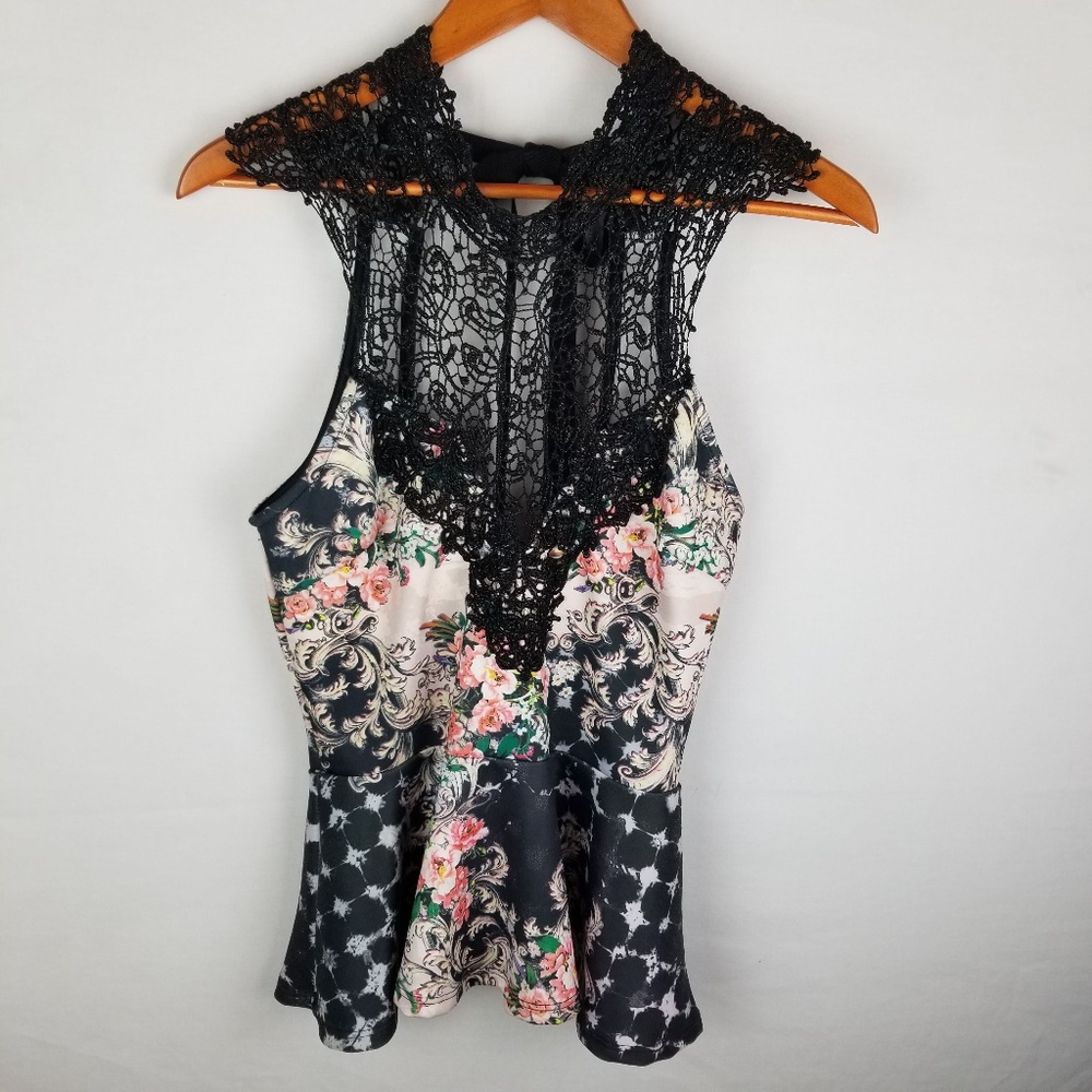 SALE!! Arden B Peplum Floral Top Size M